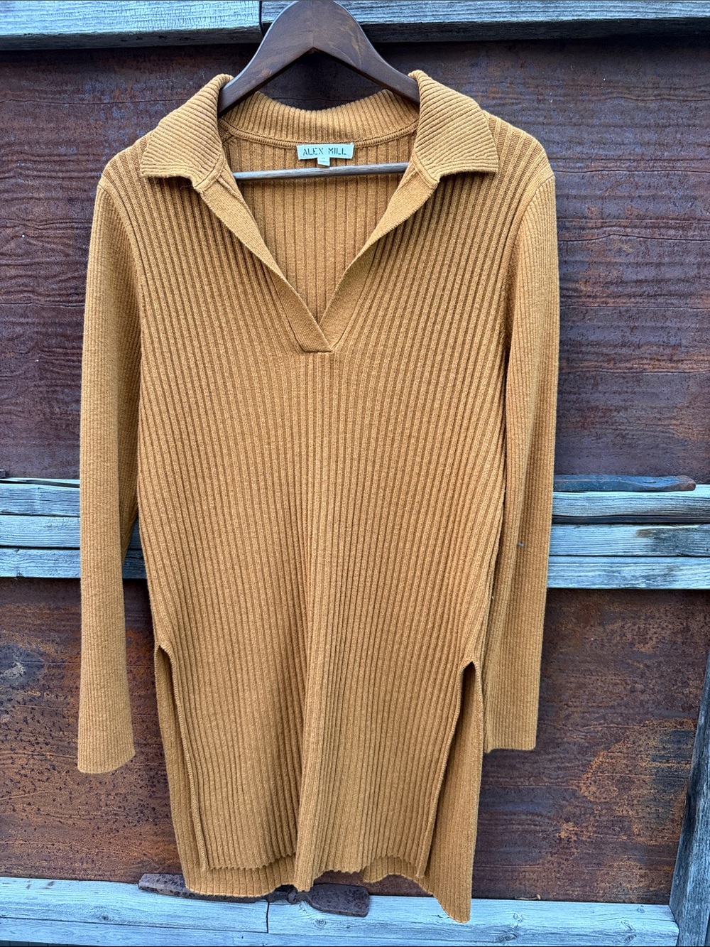 Alex Mill Camel Ribbed V-Collar Long Sleeve Tunic